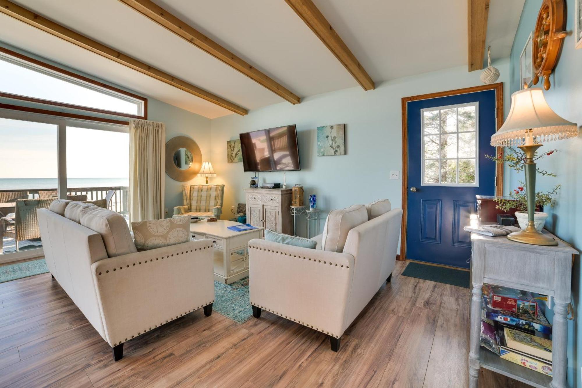 St Ignace Cottage With Deck And Beach On Lake Huron! Evergreen Shores Exterior foto